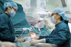 女孩出生听力正常到3岁却突然查出耳聋 武汉儿童医院：迟发性耳聋往往很难发觉图片
