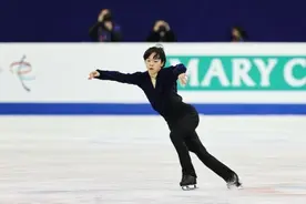 花滑四大洲赛：突破300分 键山优真男单夺冠图片