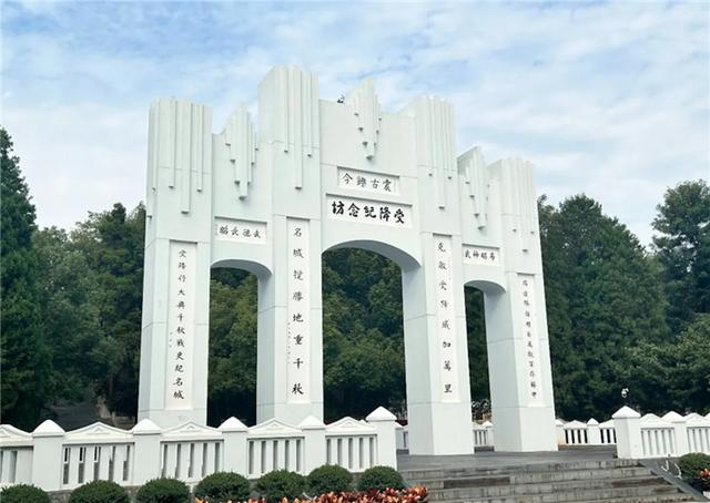 长沙向西2小时，遇见不一样的芷江