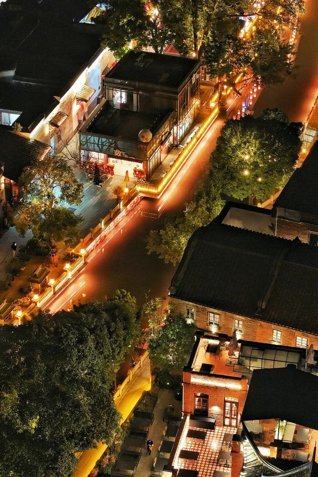 夜购、夜演、夜旅……台江的夏夜比空调房还上头！