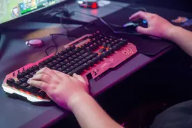 《英雄联盟》新冒险小游戏“金克丝：底城救星”即将上线图片