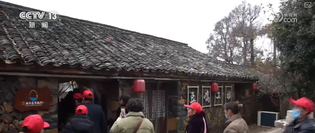 徒步、读诗、康养……“适老化”升级大有潜力 冬日银发文旅市场暖意融融