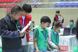 2024世界机器人大赛湖北选拔赛开赛，1200余名青少年“机”智对决图片