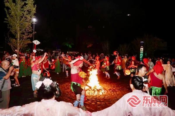 三明泰宁：“反向慢游”乐享山野时光