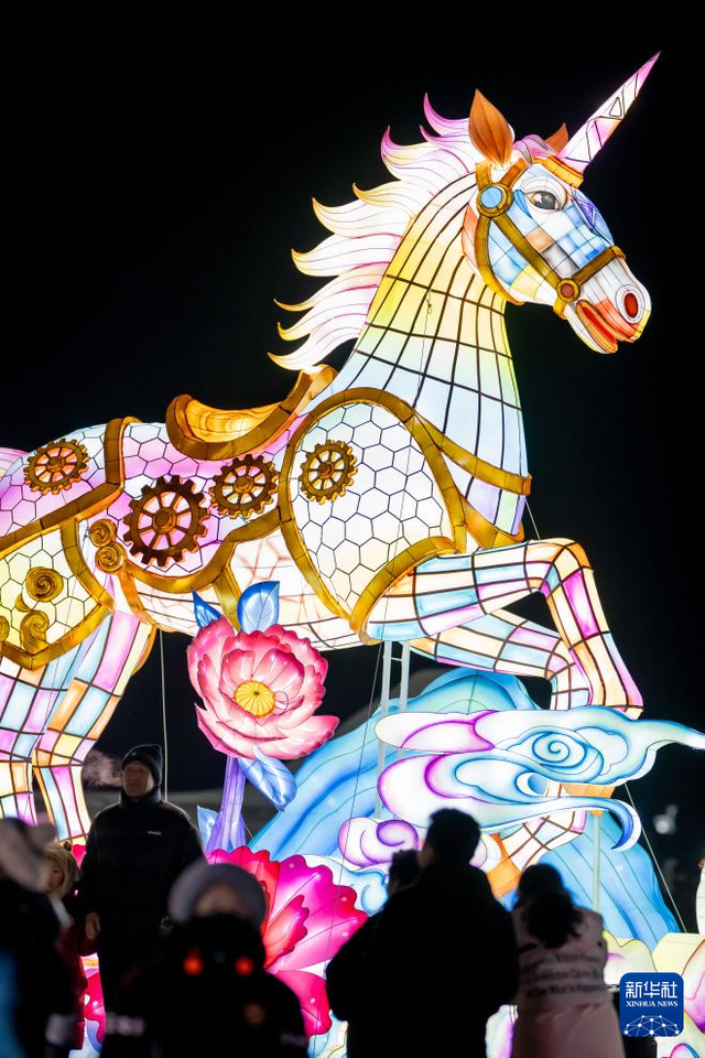 呼和浩特：冰雪搭台唱响文旅融合乐章