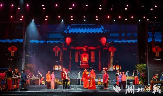 文旅绘秋卷 村晚韵竹山——2025年湖北省“荆楚四季村晚”秋季示范活动落幕