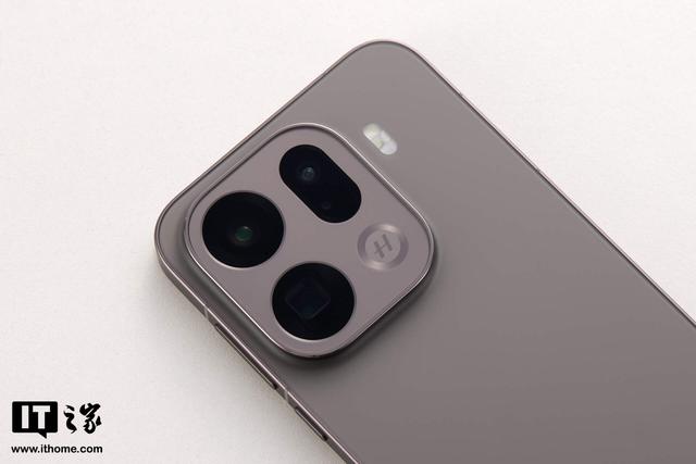 OPPO Find X9 Pro深度体验评测：2亿哈苏，装进口袋