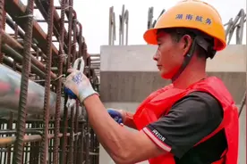 抢抓关键期 码头施工忙  ——走进湘江航道虞公港项目建设现场图片