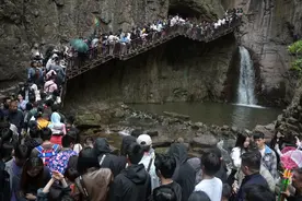 1元冰棍拯救一个破产5A级景区，做对了什么？ | 新京报快评图片