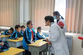 市妇幼保健院：开展“健康中国、健康校园、健康师生”活动图片