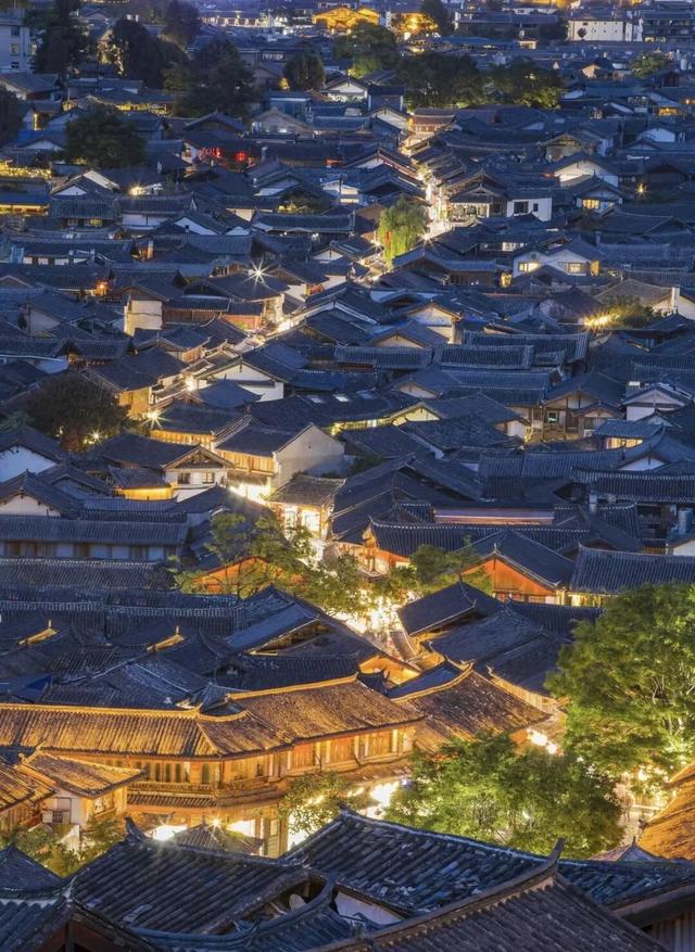 去云南双飞游，直降500元，9月20号起飞，最凉爽的季节开启浪漫的旅程
