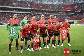 成都蓉城小胜南通支云 赛后庆祝他们都在｜封面图集图片
