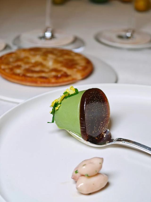 从西子湖畔到大运河边，睡遍好吃四季天