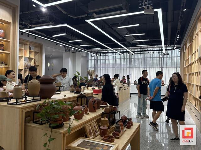 荣县“双节”文旅市场活力迸发 多元融合激发消费新动能