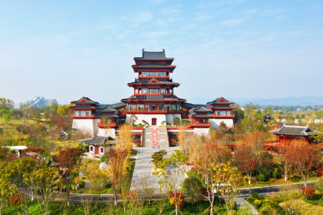 8天长假即将来临，成都这些地方要火！