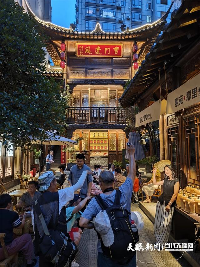 双节催生贵州“三重热浪”