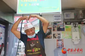 【重走西北角】银川怀远夜市：市井烟火里的“夜经济”图片