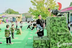 在运动中快乐成长图片
