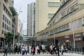 澳门立法会审议道路交通法法案，“行人横穿马路禁用手机”条款受关注图片
