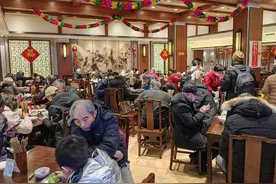 在市区感受乡下“大灶头”年味、南京路放烟花？为让留沪过年更好玩，沪上各商圈拼了｜龙年春节范图片