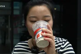 记者亲测“酱香拿铁”：检测显示未饮酒 但酒味“上头”图片