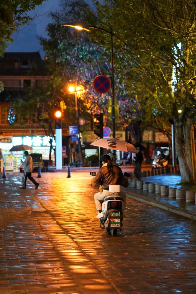 来吹吹晚风吧！大理这些地方越夜越美丽