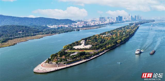 岁暖时刻丨在长沙，一眼千年：从橘子洲头到城市天际线