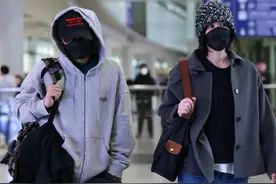 王菲一出现同款帆布包就卖断货，来看看这几年她都在穿什么小众品牌图片