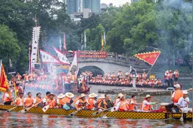 盐步老龙探契仔，群龙巡游荔枝湾！沉浸式体验泮塘龙船景图片