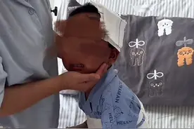 辽宁6岁小学生校园内被送餐车碾压，教育局介入 家长称事发于一个多月前，孩子仍在住院图片