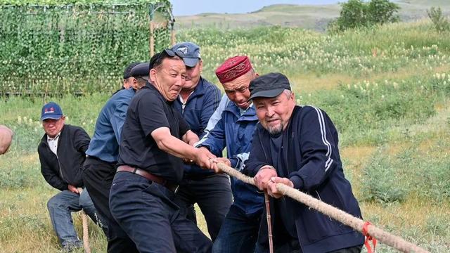 古尔邦节假期天山天池旅游市场火爆 累计接待游客12.15万人次