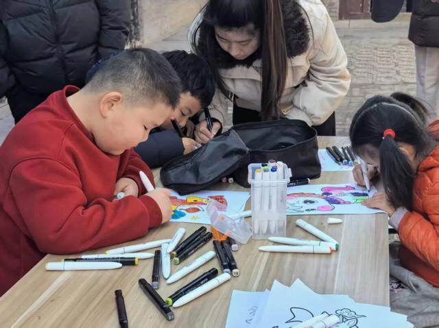 潍坊新春“打卡热地”！博物馆里都“长”满了人