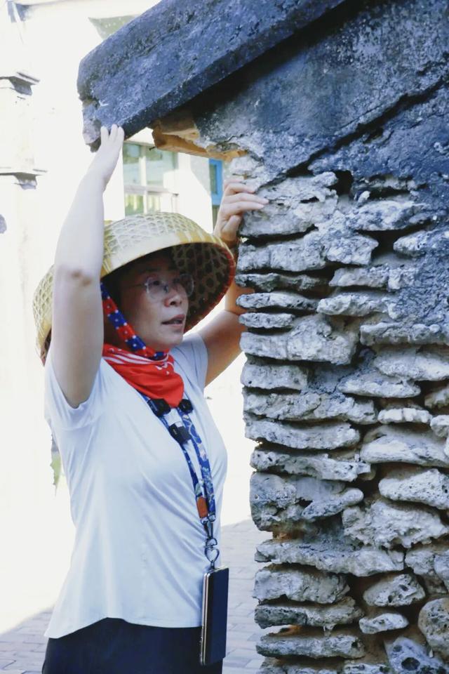 走进西岛：蒙曼直播探秘珊瑚老屋，重温女民兵峥嵘岁月