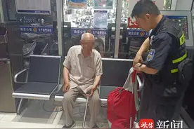 口齿不清老人求助，机智民警巧解难题助其归家图片