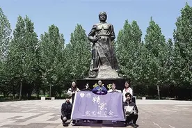 武韵沧州丨精武精神 百年传承——专访霍元甲研究文化学者王洪海及霍氏后人霍乃荣、霍静虹图片