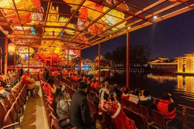 大唐芙蓉园6大打卡机位速收藏，“长安灯会”美美出片！