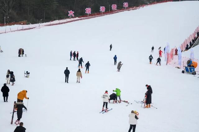 第十一届四川光雾山国际冰雪节即将启幕，冬日出游攻略请查收！