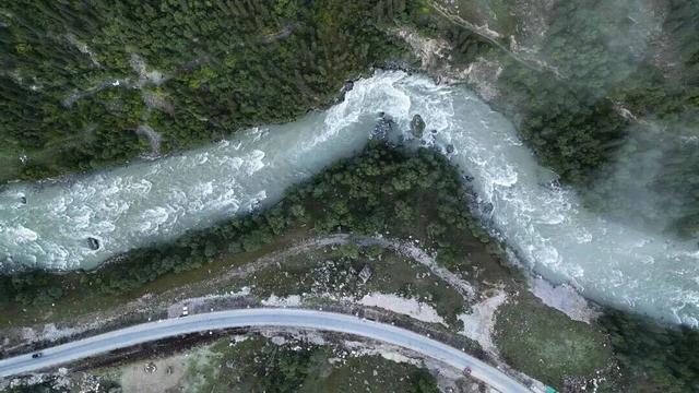 新疆将再添一条旅游公路！预计7月全线建成通车→