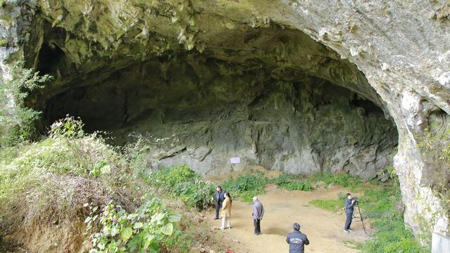 修文县小箐镇合兴村：探秘紫江熬硝洞