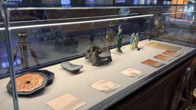 候车厅变身博物馆！网友：以为穿越到了唐朝！