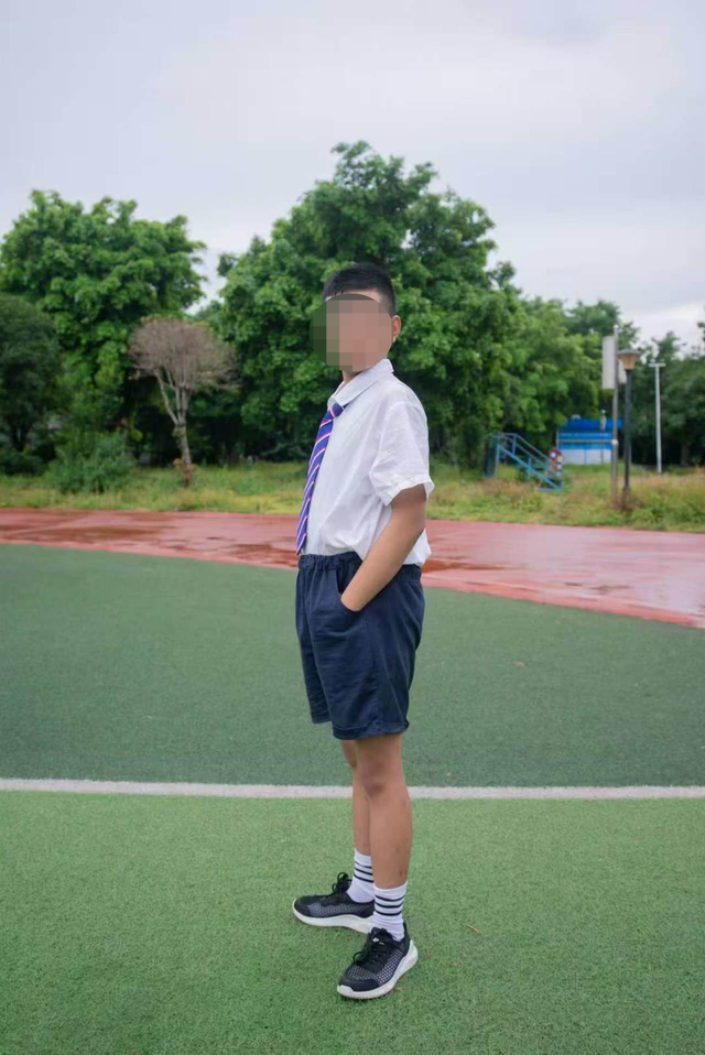 与同学起冲突后被建议休学，14岁男生跳楼身亡 法院判学校担责15%	，家属上诉