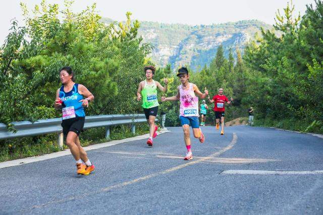 5公里登山赛，20分钟冲线！好运山东·2025淄博潭溪山首届登山挑战赛圆满落幕！