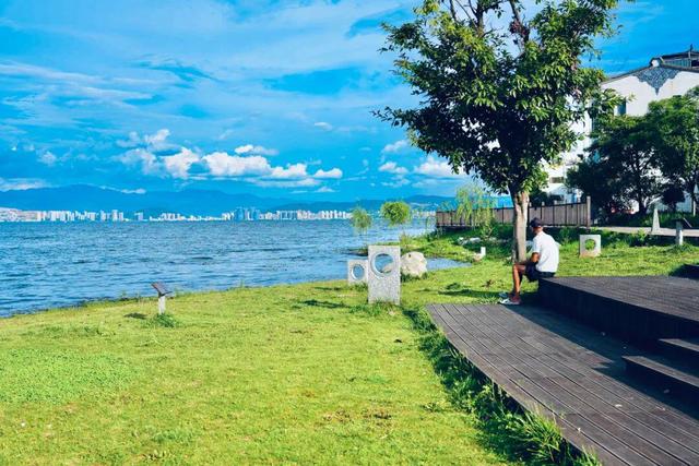 大理最治愈的129公里：这个夏天，在洱海边找到生活的解药