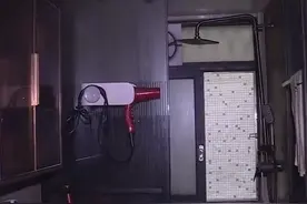 一民宅凌晨起火，幸好男主人及时开了“一扇窗”图片