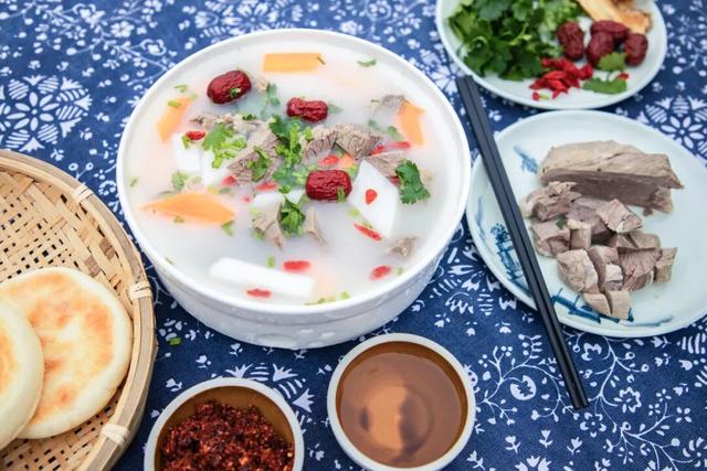 台儿庄古城的入冬六件套，暖暖的很贴心！