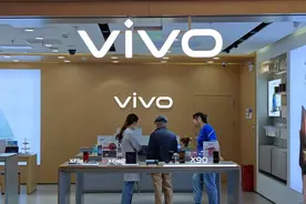手机厂商竞速大模型 是噱头还是未来？图片