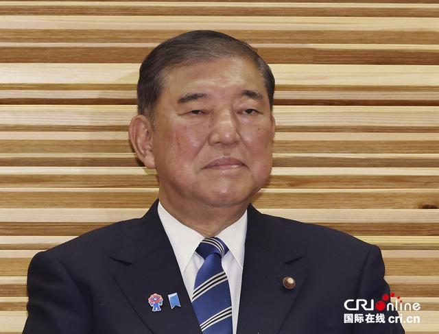 麻生太郎酝酿“逼宫”？专家解读