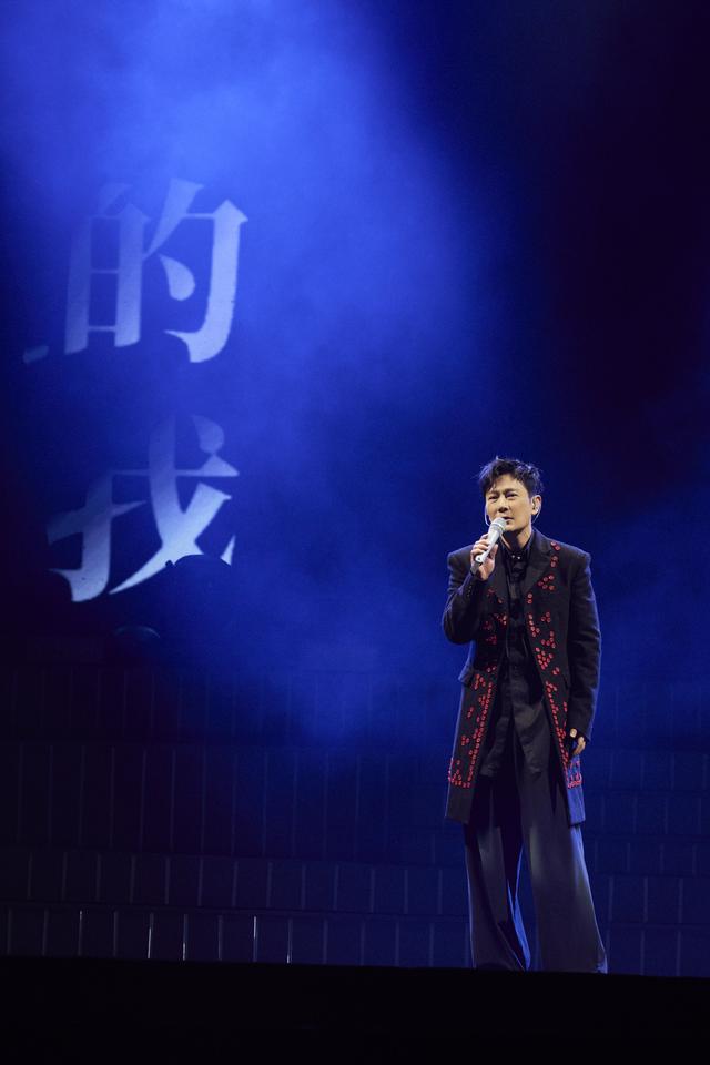 张信哲：我到了“讲述一些爱情之外”的人生阶段｜人物