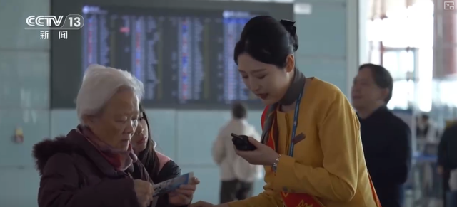 徒步、读诗、康养……“适老化”升级大有潜力 冬日银发文旅市场暖意融融