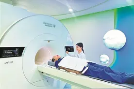深圳首台5T磁共振在区中心医院启用图片